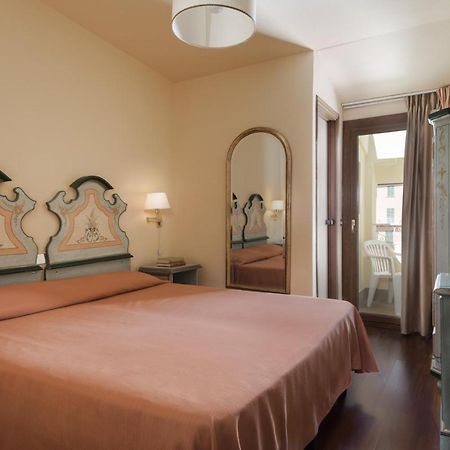 Отель Parma E Oriente Монтекатини-Терме Экстерьер фото