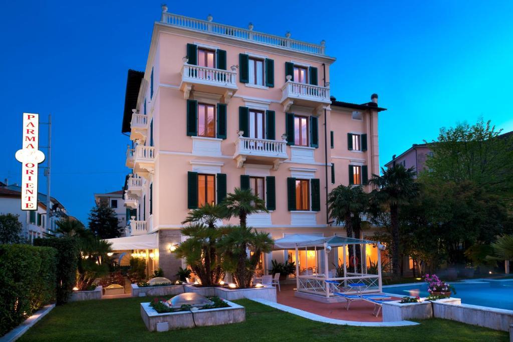 Hotel Parma E Oriente Wellness & Spa Монтекатини-Терме Экстерьер фото